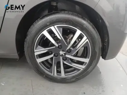 Photo 86 Peugeot 208  PureTech 130 S&S EAT8