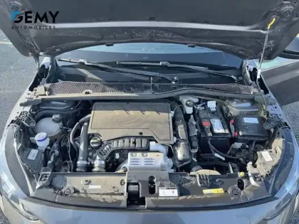 Photo 49 Peugeot 208  PureTech 130 S&S EAT8