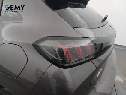 Photo 92 Peugeot 208  PureTech 130 S&S EAT8