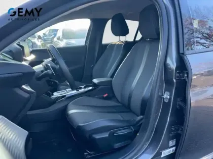 Photo 46 Peugeot 208  PureTech 130 S&S EAT8