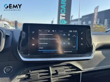 Photo 27 Peugeot 208  PureTech 130 S&S EAT8