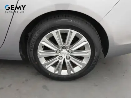 Photo 10 Peugeot 308  SW PureTech 130ch S&S EAT8