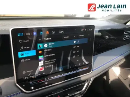 Photo 15 Volkswagen Tiguan  1.5 eTSI 150ch DSG7