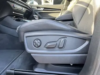 Photo 22 Audi Q5  55 TFSIe 367 S tronic 7 Quattro