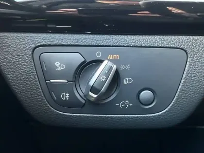 Photo 36 Audi Q5  55 TFSIe 367 S tronic 7 Quattro