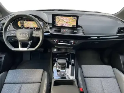 Photo 10 Audi Q5  55 TFSIe 367 S tronic 7 Quattro