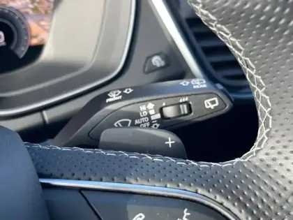 Photo 38 Audi Q5  55 TFSIe 367 S tronic 7 Quattro