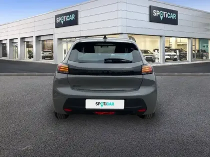 Photo 61 Peugeot 208  PureTech 100 S&S BVM6
