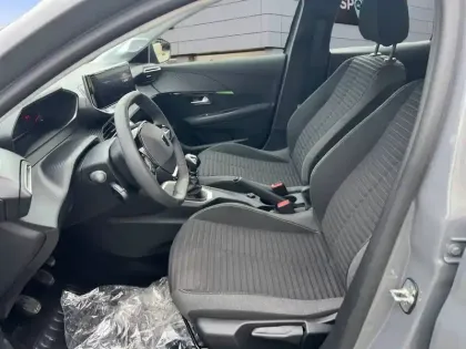 Photo 8 Peugeot 208  PureTech 100 S&S BVM6