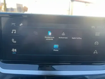 Photo 44 Peugeot 2008  PureTech 100 S&S BVM6