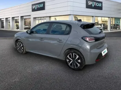 Photo 23 Peugeot 208  PureTech 100 S&S BVM6