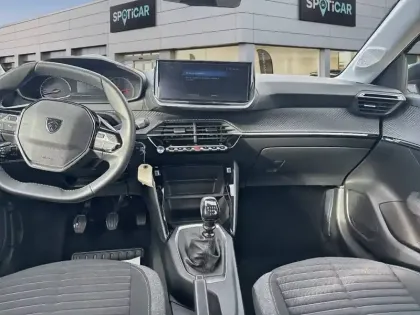 Photo 40 Peugeot 208  PureTech 100 S&S BVM6