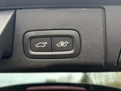 Photo 7 Volvo Xc60  T6 AWD Hybride rechargeable 253 ch+145 ch Geartronic 8