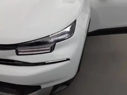 Photo 15 Citroën C4  Hybride 136 e-DCS6