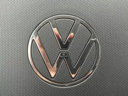 Photo 28 Volkswagen T-roc  1.0 TSI 116 Start/Stop BVM6
