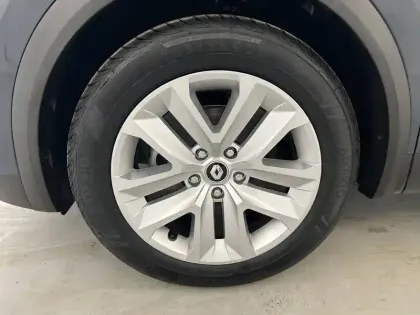 Photo 18 Renault Captur  E-Tech full hybrid 145