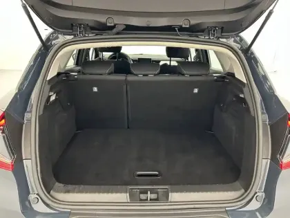 Photo 17 Renault Captur  E-Tech full hybrid 145