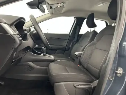 Photo 9 Renault Captur  E-Tech full hybrid 145