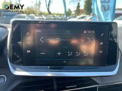 Photo 16 Peugeot 208  BlueHDi 100 S&S BVM6