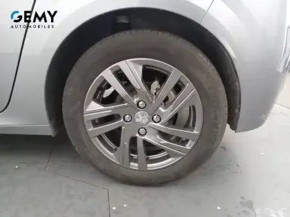 Photo 67 Peugeot 208  BlueHDi 100 S&S BVM6