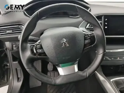 Photo 11 Peugeot 308  PureTech 110ch S&S BVM6