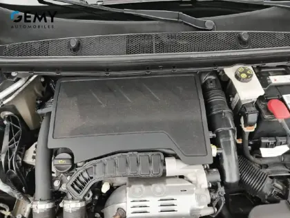 Photo 15 Peugeot 308  PureTech 110ch S&S BVM6