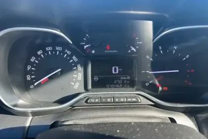 Photo 12 Citroën C3 Aircross  PureTech 110 S&S BVM6