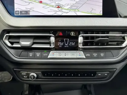 Photo 22 BMW Serie 1 120i 178 ch DKG7