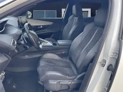 Photo 13 Peugeot 3008  BlueHDi 130ch S&S EAT8