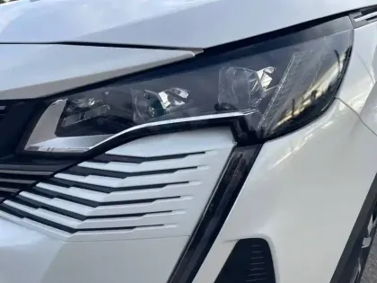 Photo 10 Peugeot 3008  BlueHDi 130ch S&S EAT8