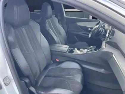 Photo 18 Peugeot 3008  BlueHDi 130ch S&S EAT8