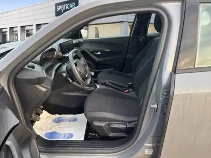 Photo 9 Peugeot 2008  PureTech 100 S&S BVM6