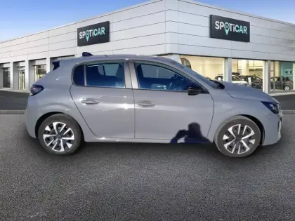 Photo 35 Peugeot 208  PureTech 100 S&S BVM6