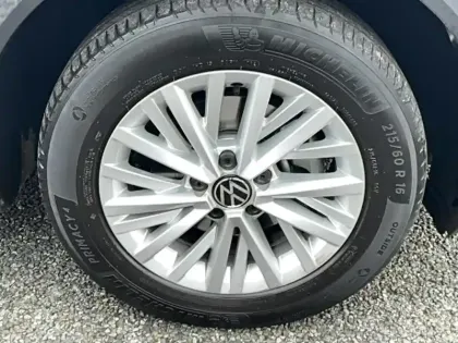 Photo 12 Volkswagen T-roc  2.0 TDI 116 Start/Stop BVM6