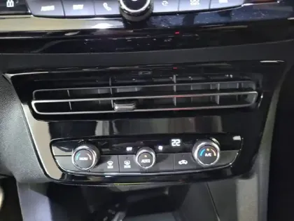 Photo 24 Opel Mokka  Electrique 136 ch & Batterie 50 kWh