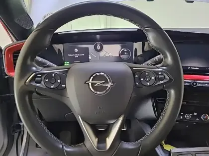 Photo 8 Opel Mokka  Electrique 136 ch & Batterie 50 kWh