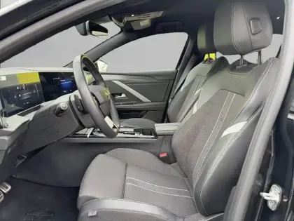 Photo 10 Opel Astra  Sports Tourer 1.5 Diesel 130 ch BVA8