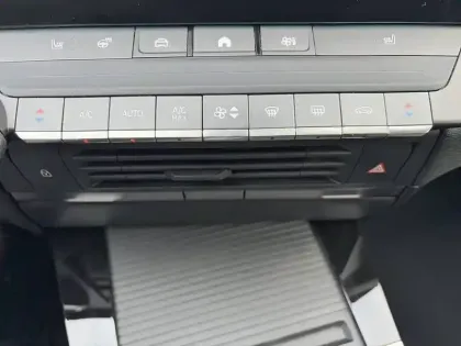 Photo 14 Opel Astra  Sports Tourer 1.5 Diesel 130 ch BVA8