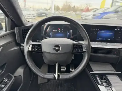 Photo 8 Opel Astra  Sports Tourer 1.5 Diesel 130 ch BVA8