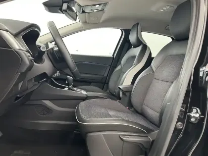 Photo 17 Renault Captur  TCe 140 EDC - 21