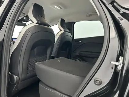 Photo 19 Renault Captur  TCe 140 EDC - 21