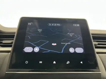 Photo 14 Renault Captur  TCe 140 EDC - 21