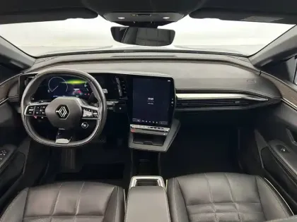 Photo 33 Renault Megane  E-Tech EV60 220 ch super charge