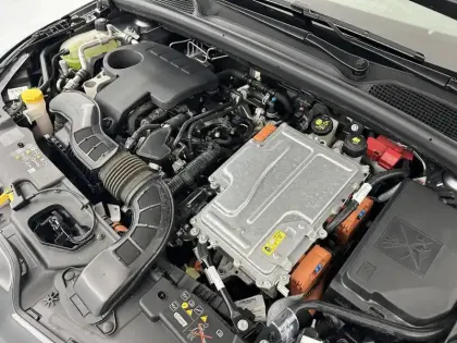 Photo 30 Renault Clio  E-Tech full hybrid 145