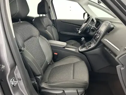 Photo 13 Renault Scenic  TCe 130 Energy