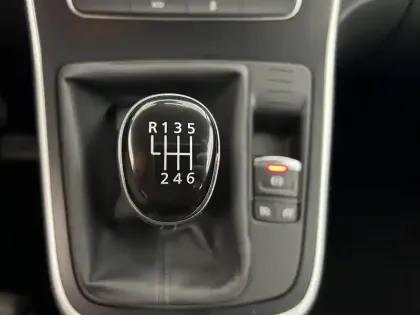 Photo 12 Renault Scenic  TCe 130 Energy