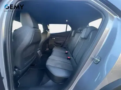 Photo 29 Peugeot 2008  Electrique 136 ch