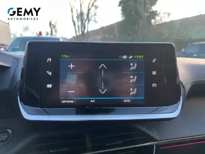 Photo 34 Peugeot 2008  Electrique 136 ch