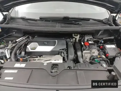 Photo 101 DS DS 7 DS7 Crossback Hybride E-Tense 300 EAT8 4x4