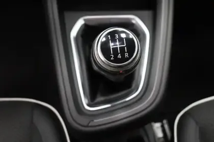 Photo 31 Renault Clio  TCe 100